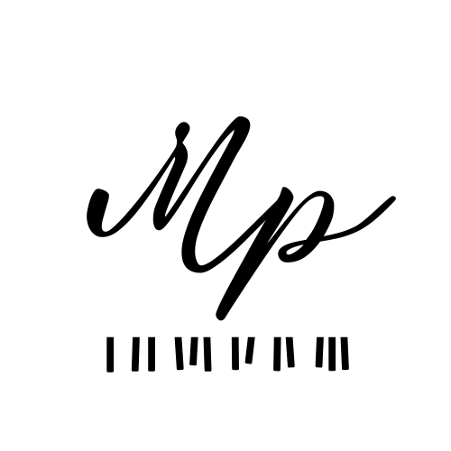 Maia Piano Short logo invertido